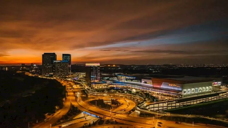 أكبر 7 مولات في العالم: من ماليزيا إلى تركيا وأمريكا