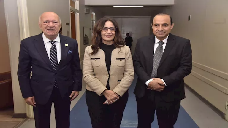 وزيرة الثقافة تلتقي بـ عمر خيرت: أعماله الموسيقية تجسد الأصالة