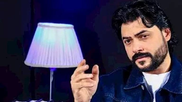 السيناريست محمود حمدان يكشف عن موعد عزاء والده