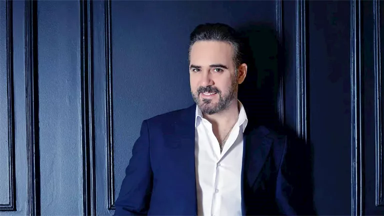 وائل جسار يدعو لـ لبنان بعد العملية العسكرية لجيش الاحتلال ببيروت