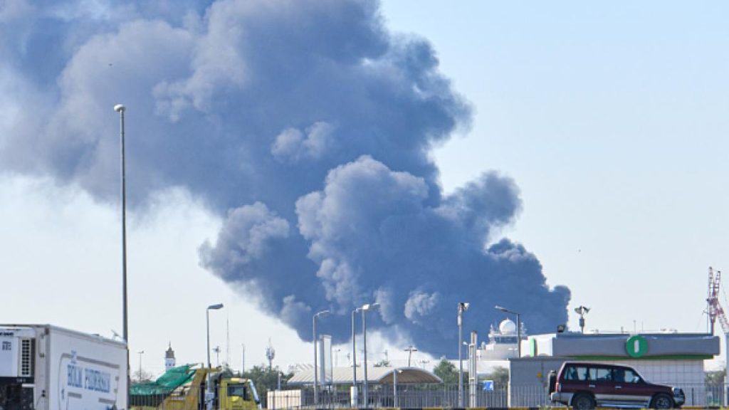 استهداف مجمع نفطي في الكويت