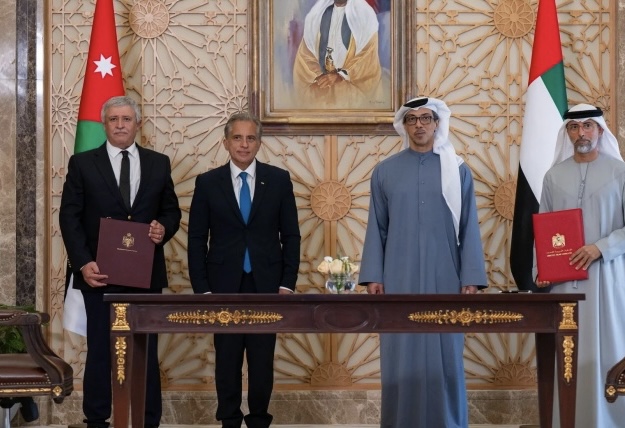 دبي : اتفاقية بين الإمارات والأردن لتطوير السكك الحديدية في العقبة