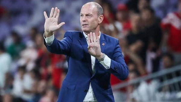 إجراء مثير من توروب بعد فوز الأهلي أمام سموحة في الدوري