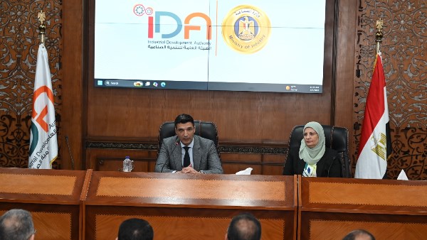 الانضباط في الأراضي والتراخيص وتطوير الأداء مفتاح دعم الاستثمار الصناعي