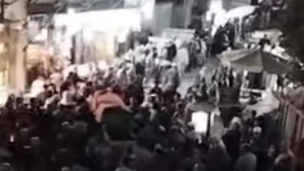 قـ.تل غدرا.. تشييع جثـ.مان فران قـ.تله شاب في المنوفية.. صور