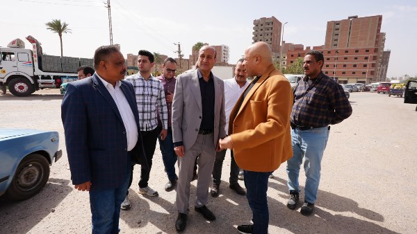 محافظ أسيوط يتفقد رفع كفاءة محيط مزلقان المعلمين