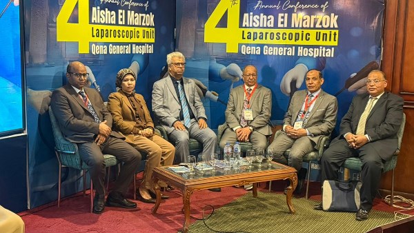 فعاليات المؤتمر الرابع لمناظير النساء بمستشفى قنا العام