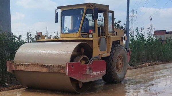 رصف طريق الحصفة رافد الدولي بكفر الشيخ