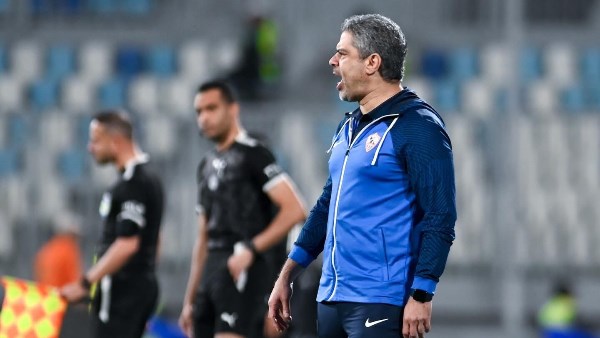 معتمد جمال يعقد جلسة مع لاعبي الزمالك قبل المران