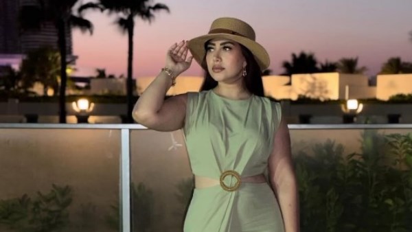 لوك كاجوال.. بوسي تخطف الأنظار بظهورها الأخير