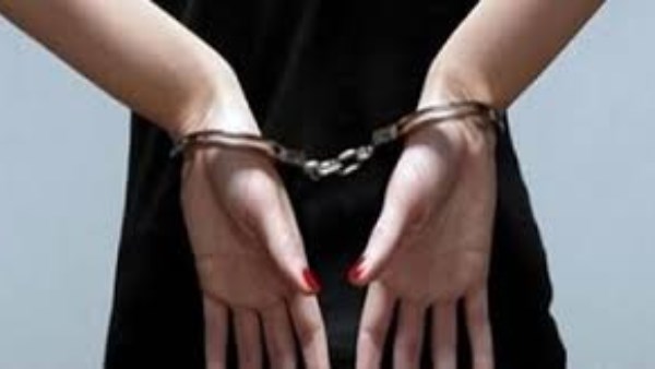 حجز بلوجر 24 ساعة على ذمة التحقيقات لاتهامها بنشر الفجور