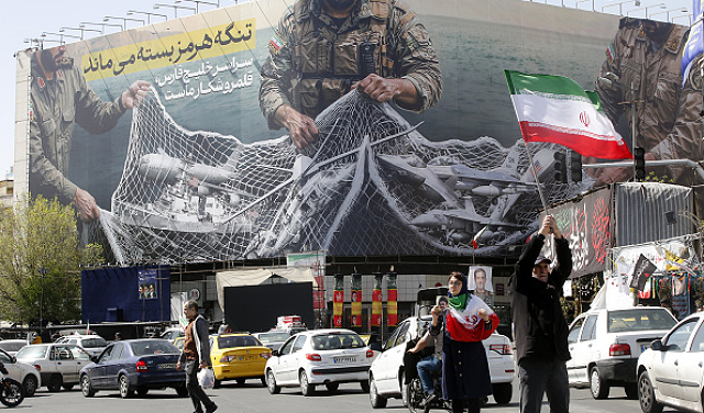 الحرب على إيران : ترقب إسرائيلي لتصعيد واسع بانتظار قرار أميركي