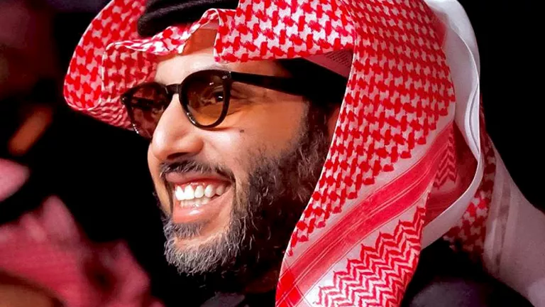 تركي آل الشيخ يروج لـ”صقر وكناريا” بطولة محمد إمام وشيكو