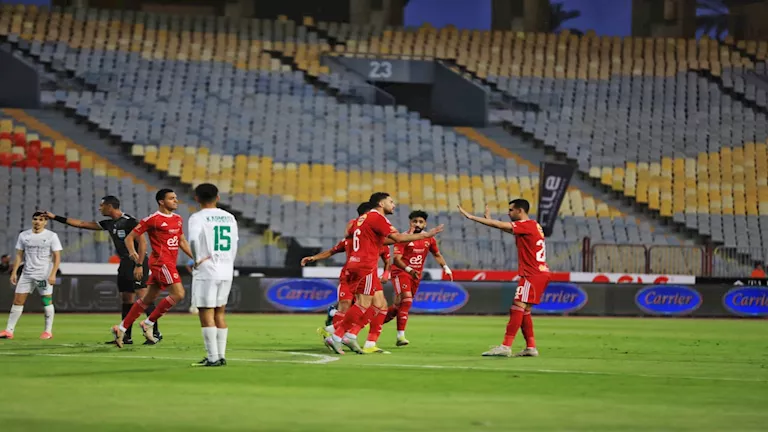 لحظة بلحظة الزمالك ضد المصري بالدوري