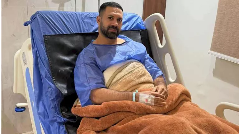 إصابة حسنى عبد ربه أثناء ذبح الأضحية وخياطة في يده 15 غرزة | مصراوي