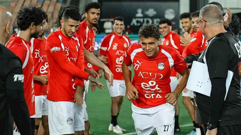 ممر شرفي لحمزة عبدالكريم والوجوه الجديدة في معسكر المنتخب (صور) | مصراوي