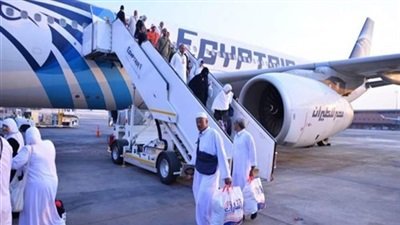 مصر للطيران تطلق جسرًا جويا لعودة ضيوف الرحمن من الأراضي المقدسة