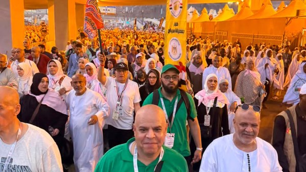 عودة أولى رحلات حجاج الجمعيات الأهلية من جدة للقاهرة 31 مايو