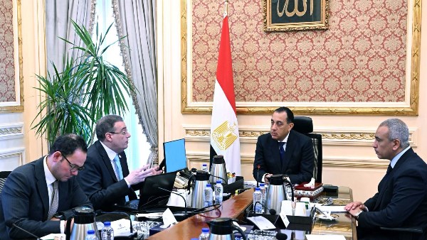 مدبولي يتابع مع رئيس الجهاز المركزي للتنظيم والإدارة مستجدات ملف الإصلاح الإداري