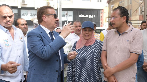محافظ بورسعيد يتفقد أعمال التطوير الشامل بالمنطقة الثالثة بحي المناخ