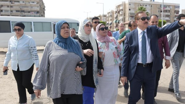محافظ بورسعيد يتفقد موقع إنشاء ازدواج كوبري منطقة الحرفيين ببورفؤاد