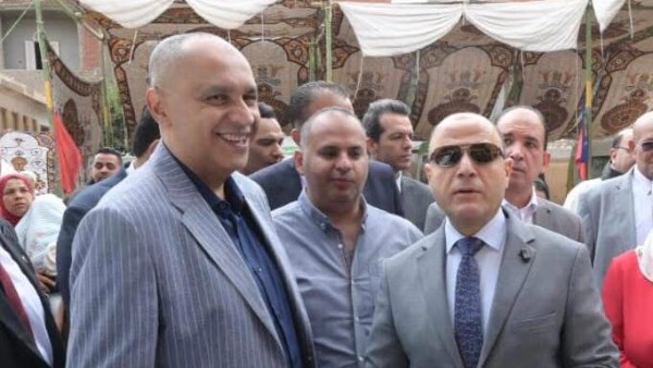 محافظ الغربية يتابع القافلة الطبية لقرية إبيج في كفر الزيات