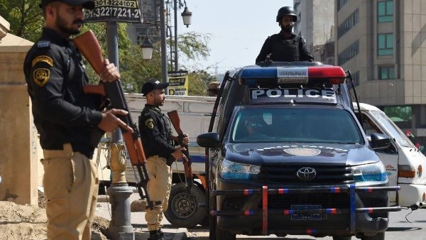 الشرطة الباكستانية: مقتل 7 أشخاص بانفجار في سوق شمال غربي البلاد
