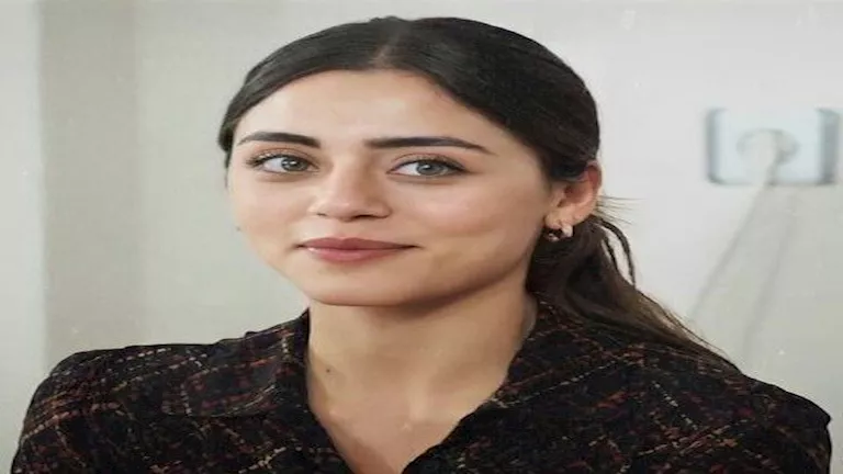 سيلا توركوغلو تتألق باللون الأبيض.. ما سر جاذبيته في عالم الموضة؟ | مصراوي
