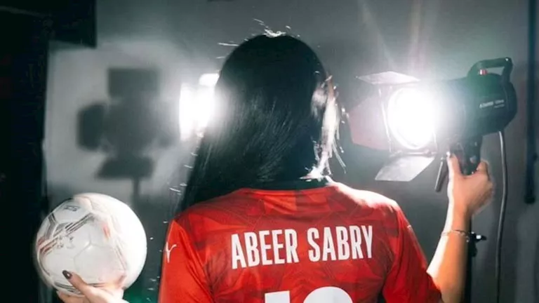 عبير صبري تدعم منتخب مصر قبل لقاء بلجيكا في المونديال | مصراوي
