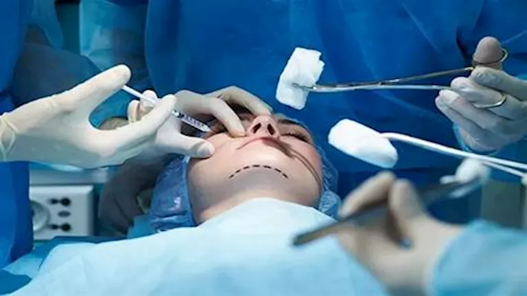 بعد حديث غادة عادل عن أزمتها.. ما مخاطر حقن الفيلر؟ | مصراوي