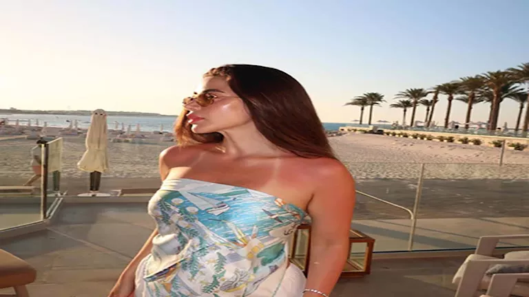 بإطلالة صيفية ناعمة.. يارا السكري تتألق بلوك لافت | مصراوي