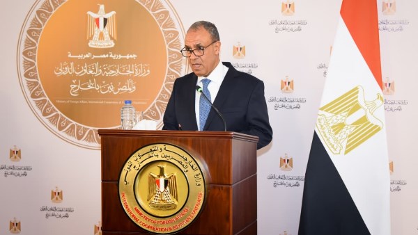 نعمل ليلاً ونهاراً للتوصل لاتفاق وقف الحرب بين الولايات المتحدة وإيران