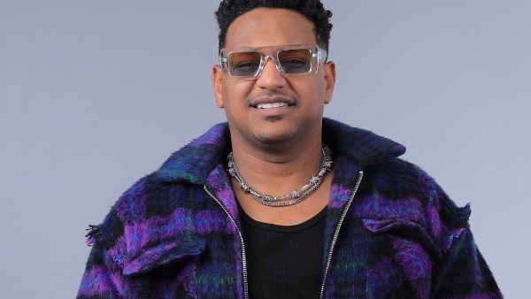 إسلام شيندي يتصدر منصة أنغامي بأغنية زومبي