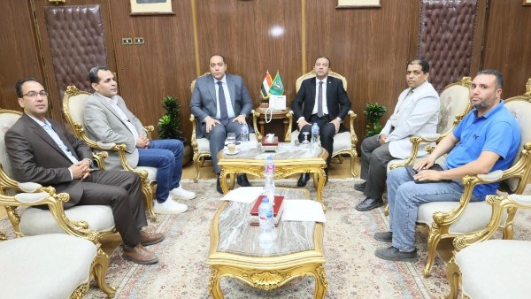 محافظ المنوفية يستقبل معاون وزير الإسكان بشأن مشروعات مياه الشرب والصرف الصحي محافظ المنوفية يستقبل معاون وزير الإسكان بشأن مشروعات مياه الشرب والصرف الصحي