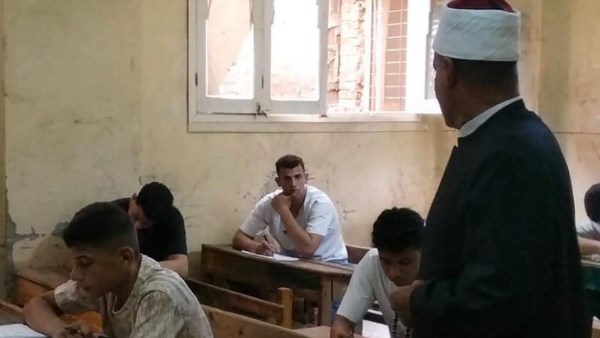في مطلع أسبوعها الثالث.. قيادات المنوفية الأزهرية تواصل المتابعة الميدانية لامتحانات الثانوية الأزهرية في مطلع أسبوعها الثالث.. قيادات المنوفية الأزهرية تواصل المتابعة الميدانية لامتحانات الثانوية الأزهرية
