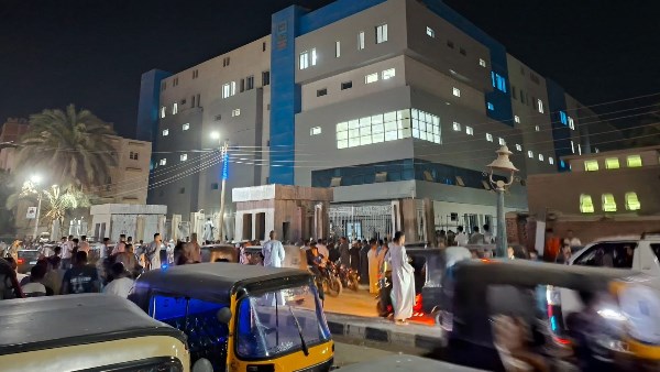 سوهاج.. رفع حالة الطوارئ الطبية ودعم مصابي حادث طما وأسر الضحايا