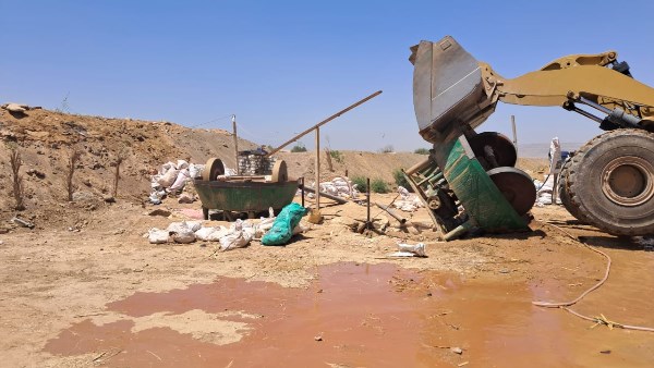 طلاب جنوب الوادي الأهلية يُطوّرون نظامًا ذكيًا لإدارة المستشفيات.. وتوجيه بإعلان جداول وخطط توزيع الأسمدة الزراعية