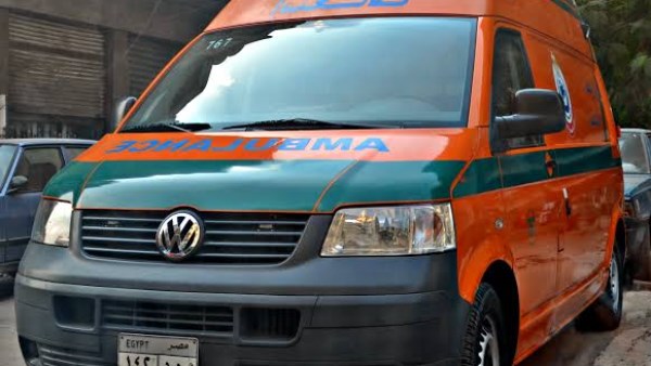 زفة فرح.. وفاة شاب وإصابة شخصين في تصادم موتوسيكل بسيارة بالأقصر