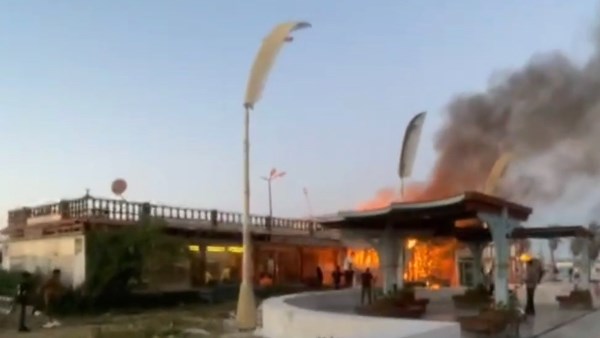 السيطرة على حريق في كافيه على شاطئ محافظة بورسعيد