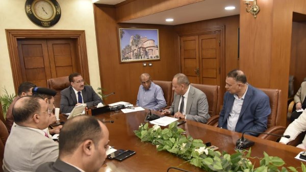 محافظ بورسعيد يعقد اجتماعا لمتابعة استعدادات امتحانات الثانوية العامة محافظ بورسعيد يعقد اجتماعا لمتابعة استعدادات امتحانات الثانوية العامة