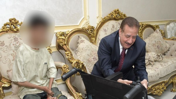 استجابة فورية من محافظ بورسعيد لمطلب أحد المواطنين خلال جولته الميدانية