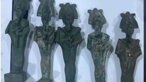 السجن المشدد 5 سنوات وغرامة 5 ملايين جنيه لـ10 متهمين في قضية تهريب 2198 قطعة أثرية عبر ميناء نويبع