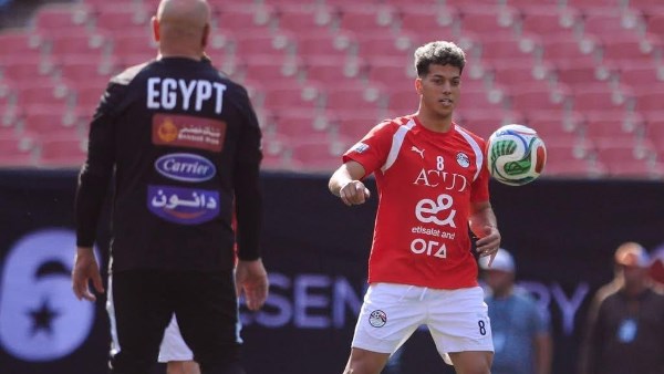 إمام عاشور عنصر حاسم في وسط منتخب مصر بالمونديال