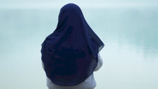 هل يُنقض الوضوء بالقيء؟.. الإفتاء توضح