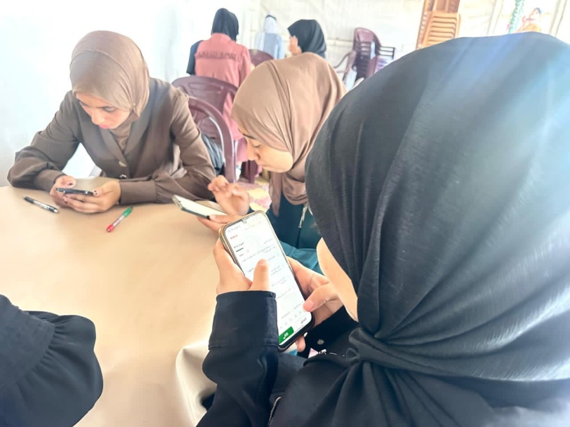 38 الف طالب يتقدمون لامتحانات الثانوية العامة الكترونياً في قطاع غزة