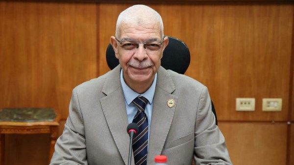 رئيس جامعة المنوفية يستعرض مقترحات إنشاء مبنى مدرجات متكامل وفق أحدث المعايير الهندسية