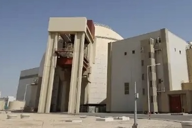 طهران تعلن تعرض محطة “دارخوين” النووية لقصف صاروخي أمريكي
