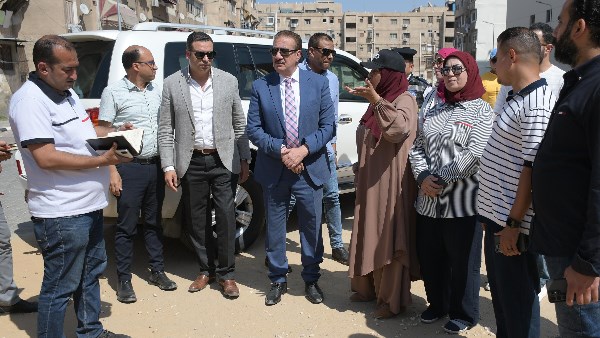 محافظ بورسعيد يتفقد أعمال إنشاء مجمع العبور التجاري ببورفؤاد.. صور