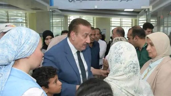 محافظ بورسعيد: إلغاء اللجنة الثلاثية لمرضى الأورام والاكتفاء برأي الطبيب الاستشاري محافظ بورسعيد: إلغاء اللجنة الثلاثية لمرضى الأورام والاكتفاء برأي الطبيب الاستشاري