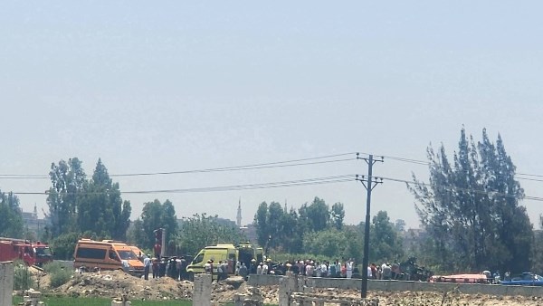 مصرع شخص وإصابة 6 آخرين في حادث بطريق مصرع شخص وإصابة 6 آخرين في حادث بطريق